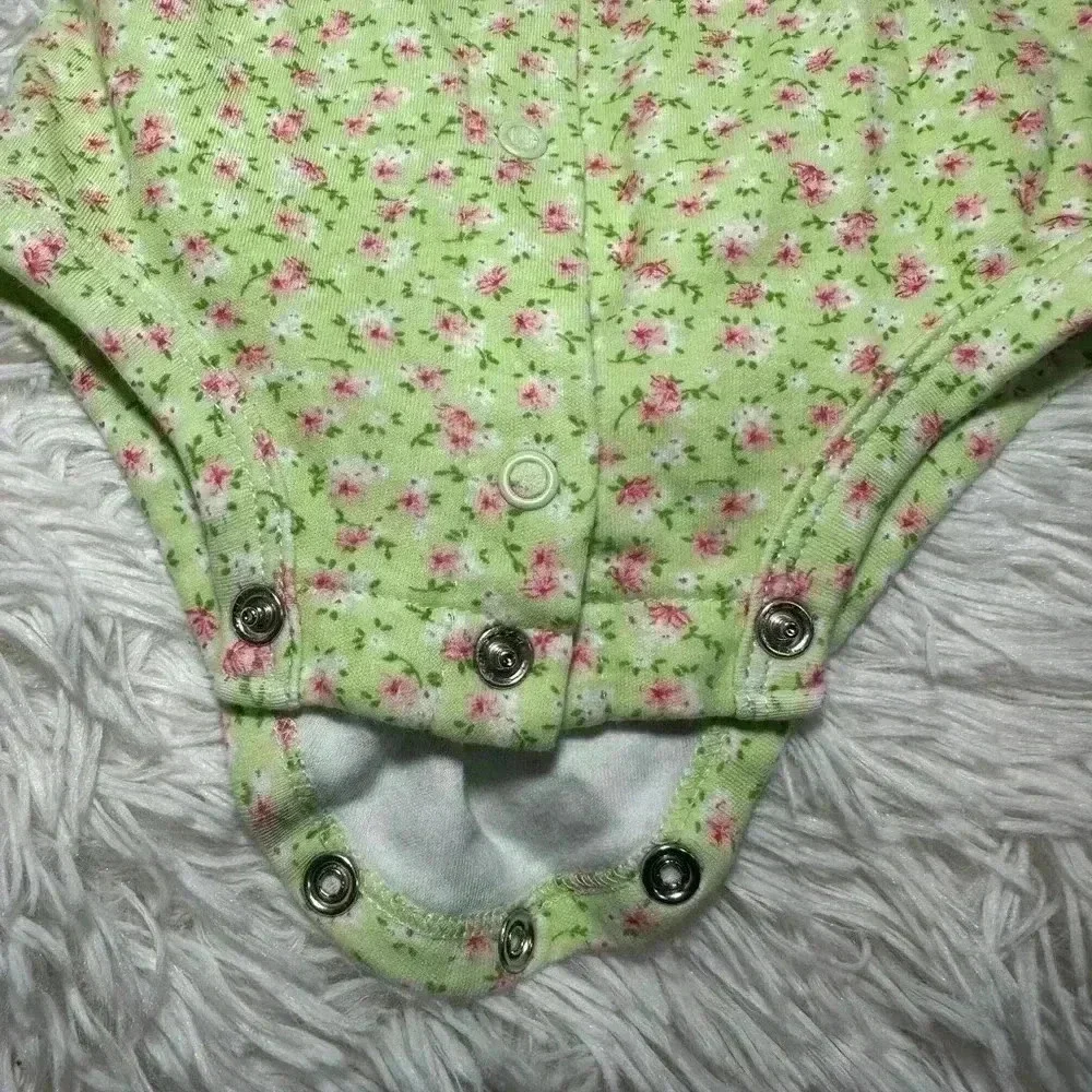 Carters Baby Girl Size‎ 9 months Floral Green & Pink Onesie
